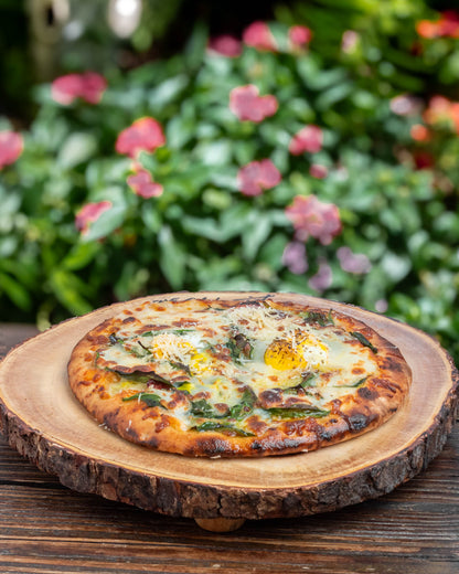 Eggs Florentine Pizza